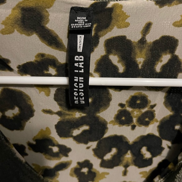 Lord & Taylor Gray Sweater with leopard underlay - Picture 2 of 2